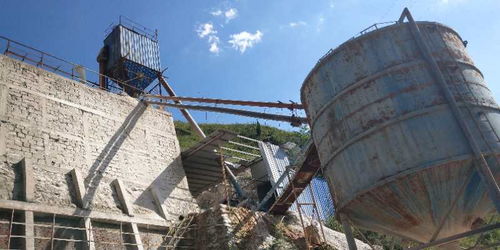 洛南县石门镇华瑞建材加气块厂白灰污染问题调查